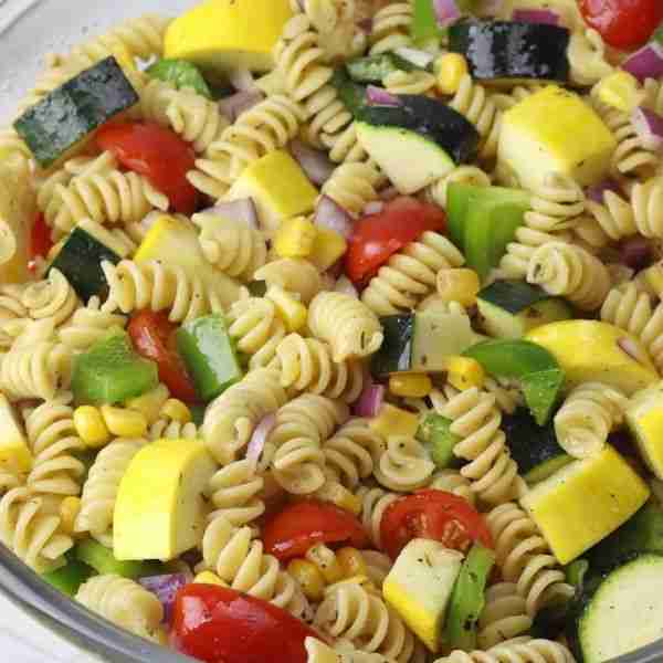 A mix of green beans, kidney beans, and cannellini beans mixed in a bowl